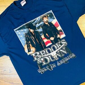 Brooks & Dunn Only in America - VTG 2001 Hanes (XL)
